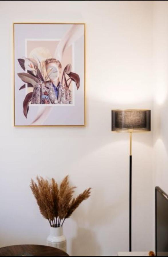 Brand New Apartment Nearby Metro Athènes Extérieur photo